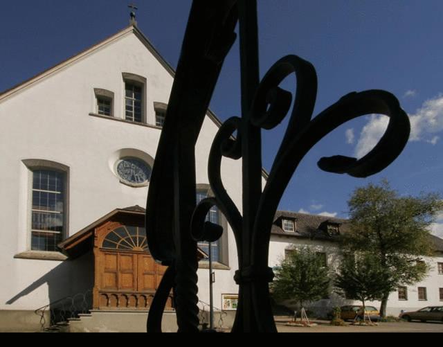 Seminar- Und Gaestehaus Im Kloster Bezau Exteriör bild
