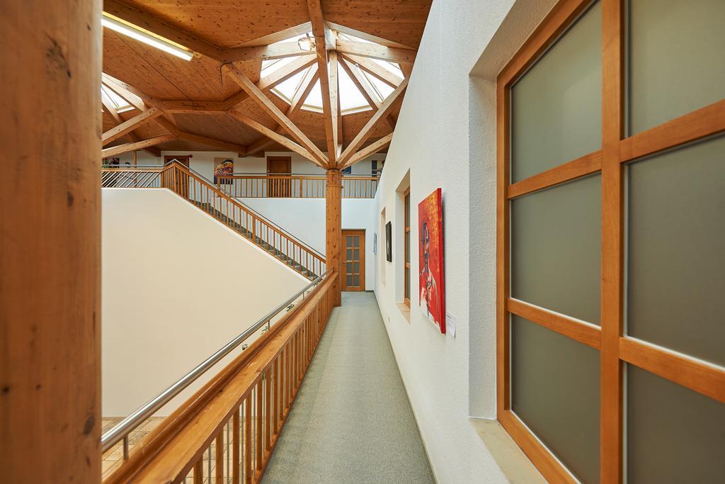 Seminar- Und Gaestehaus Im Kloster Bezau Exteriör bild