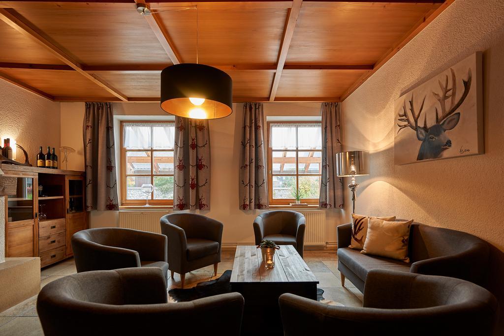 Seminar- Und Gaestehaus Im Kloster Bezau Exteriör bild