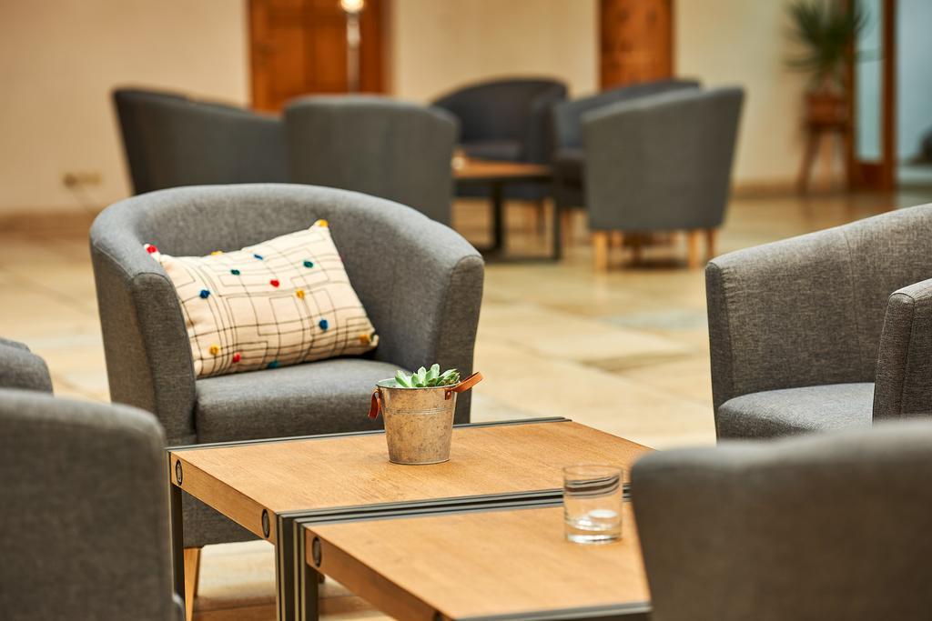 Seminar- Und Gaestehaus Im Kloster Bezau Exteriör bild